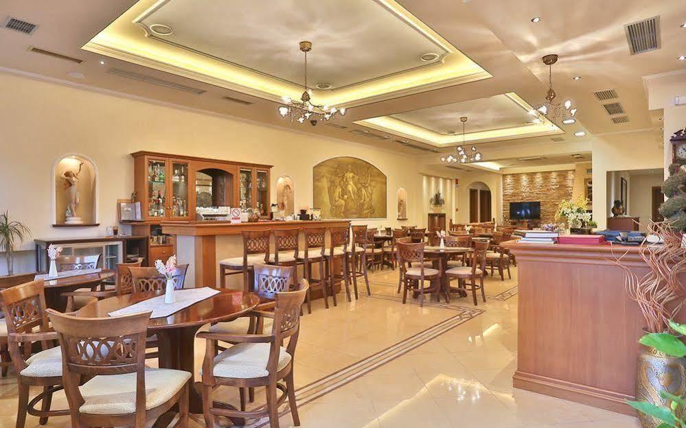Xenios Dias Boutique 3* ליטוחורון